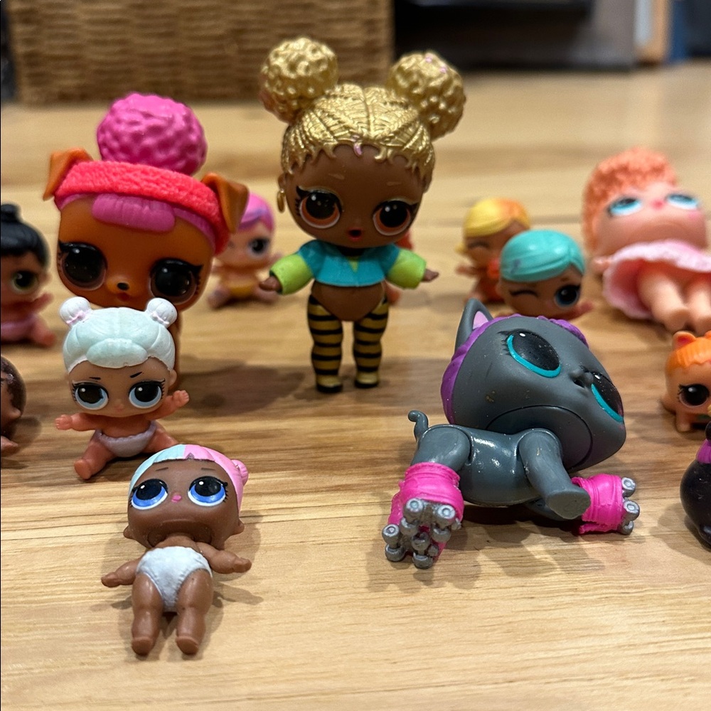LOL SURPRISE DOLLS LOT PET DOLL LOT